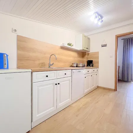 Oasis Loft Close To Rab Old Town Palit