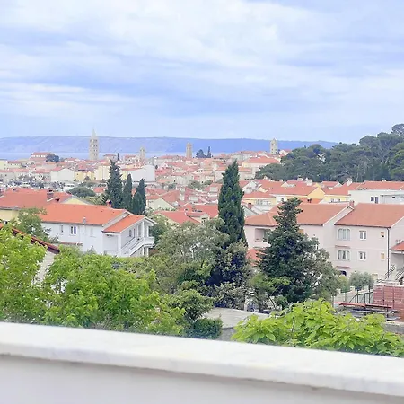 Oasis Loft Close To Rab Old Town Apartamento