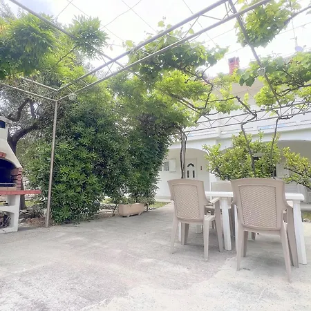 Oasis Loft Close To Rab Old Town Apartamento Palit